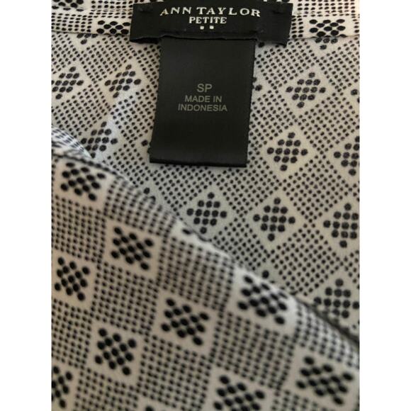 Ann Taylor Petite Womens blouses - Picture 7 of 9
